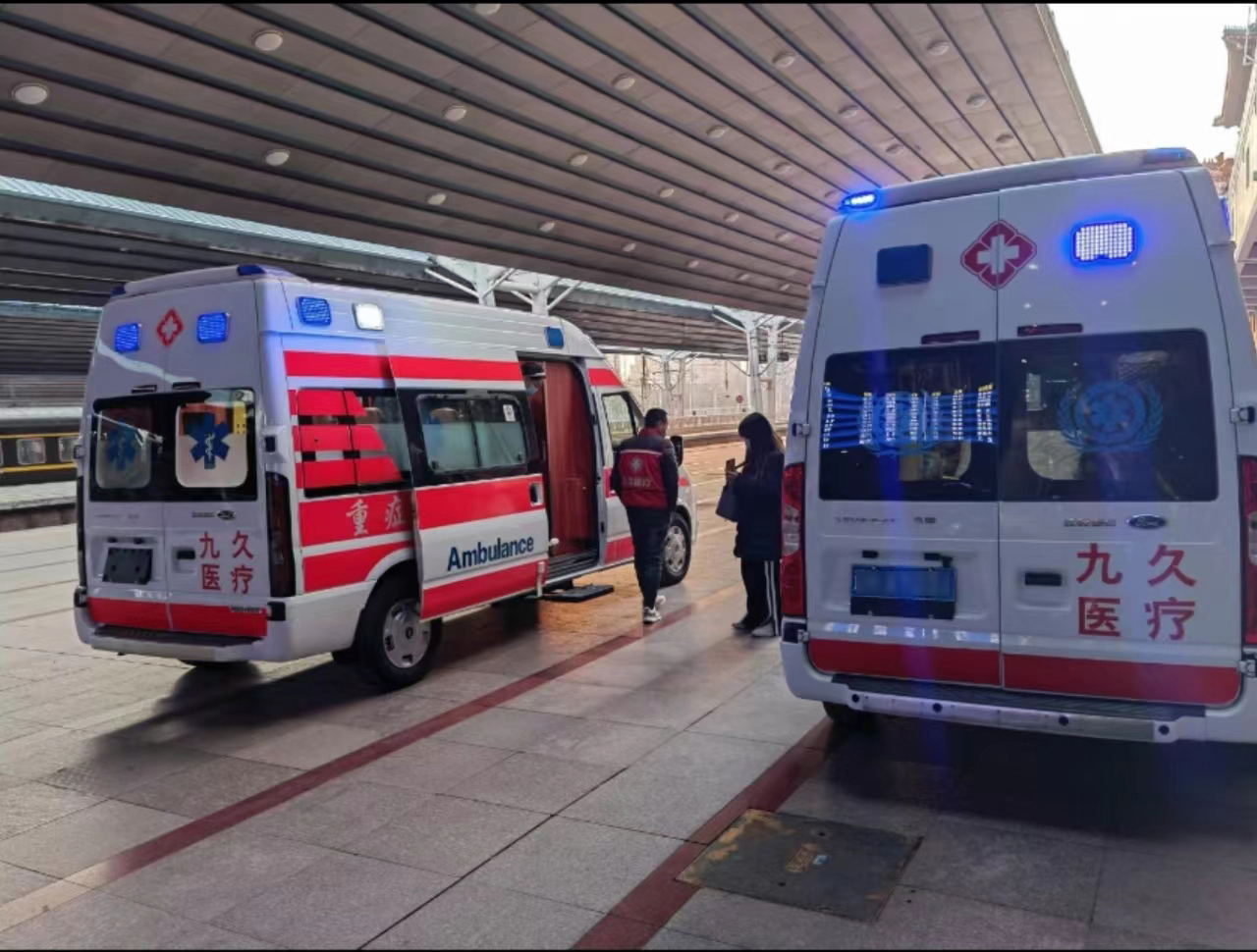 惠水县救护车长途转运